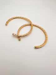 Twisted Lines Gold Bangle